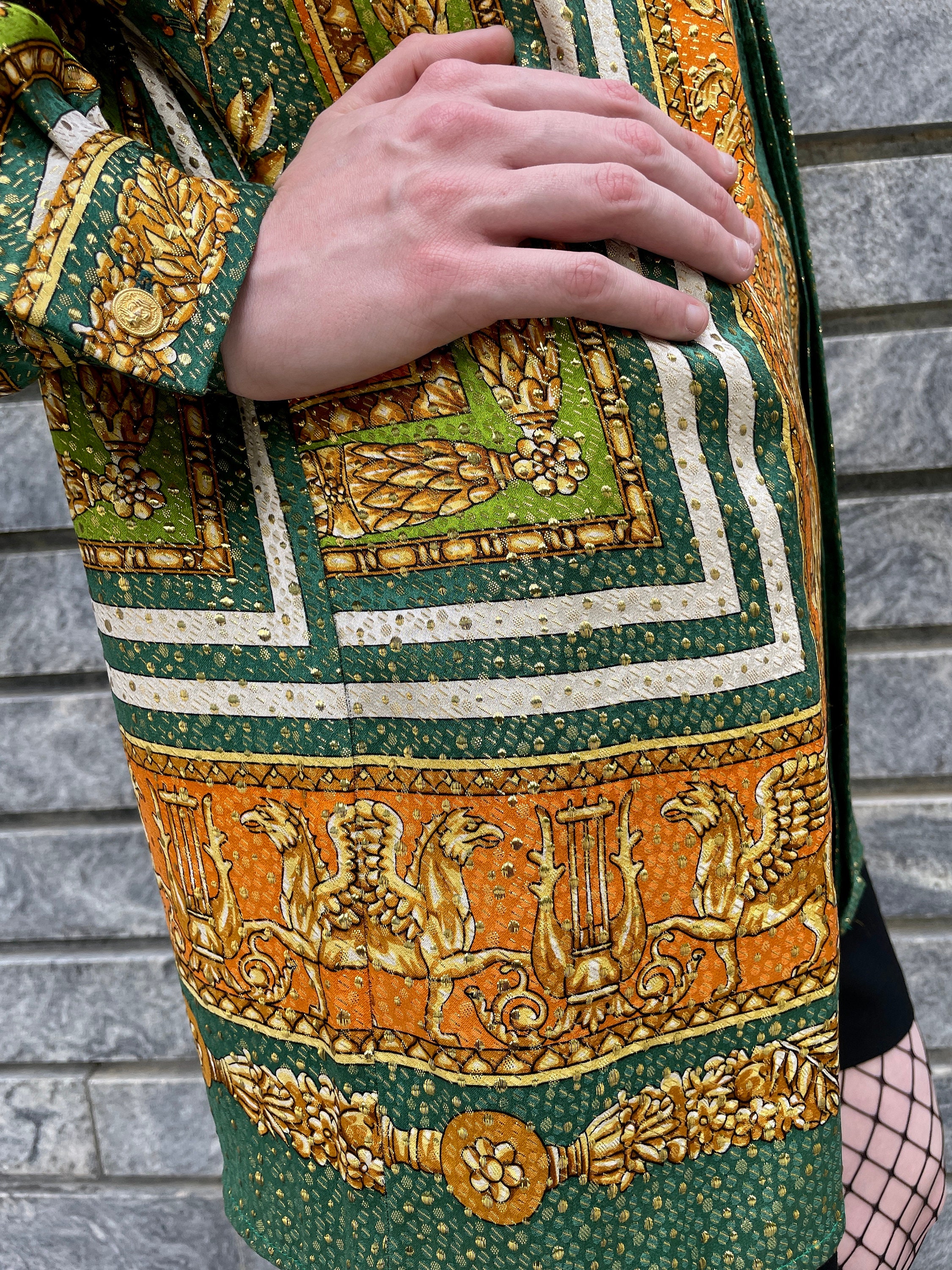 2000 Stunning Maximalist Metallic Crème De Silk Collared