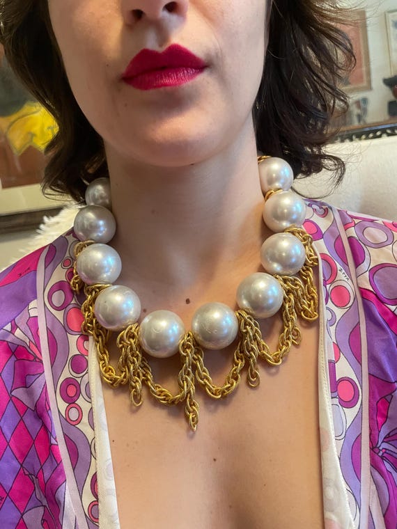 Vintage Julie Rubano Necklace. Oversize Statement Big Pearls