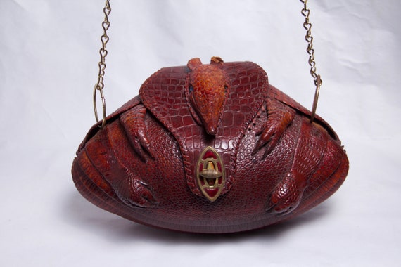 70s Armadillo Oval shaped bag with Long metal sil… - image 3