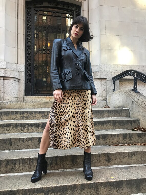 Fitted black leather jacket sale