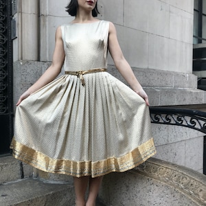 haute couture vintage dresses 1950's Lanvin Castillo Watercolor Floral Silk Print Full-Skirt Gown If it is a custom color Haute Couture Burgundy Wedding Dresses