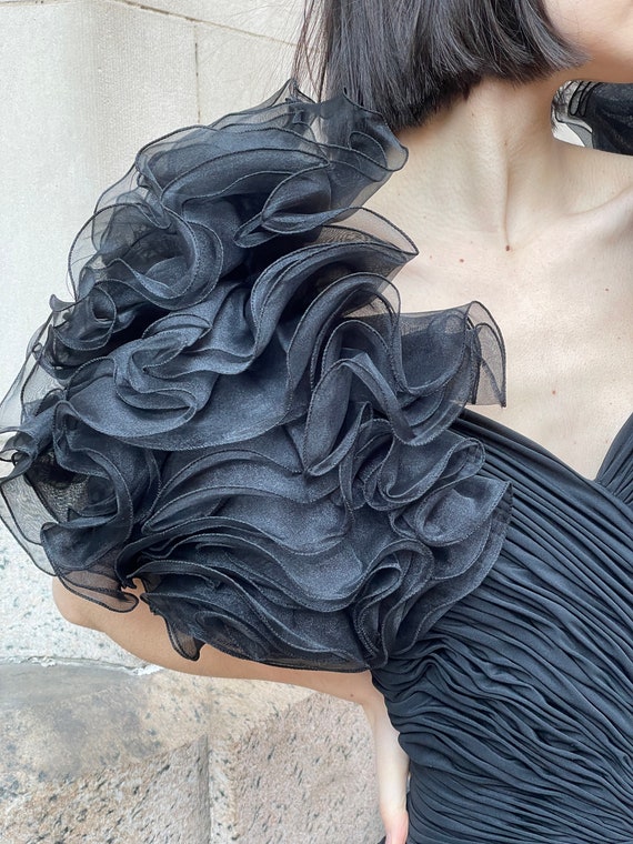 80s black dress with big gigantic dramatic tulle … - image 6