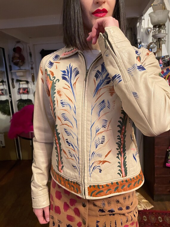 70s beige Leather jacket. hand painted. versatile… - image 4