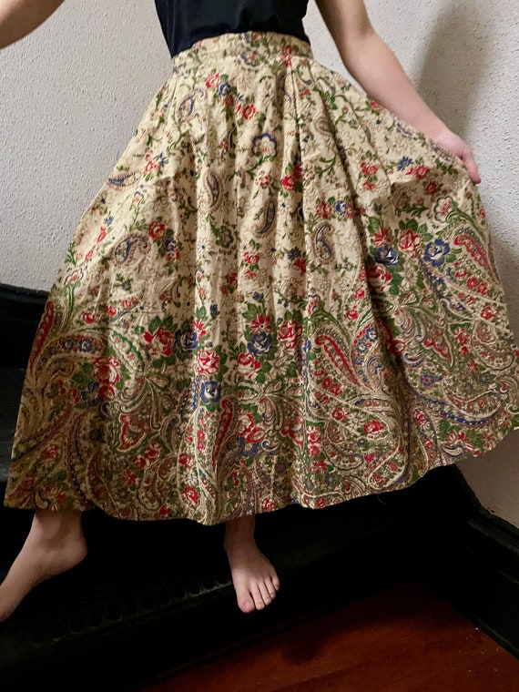 50s Hand-Painted Circle Skirt. floral and paisley… - image 2