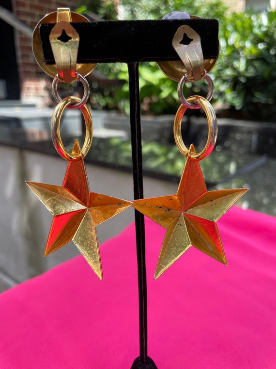 80s Star bold gold  Earrings, very dramatic  Stat… - image 3