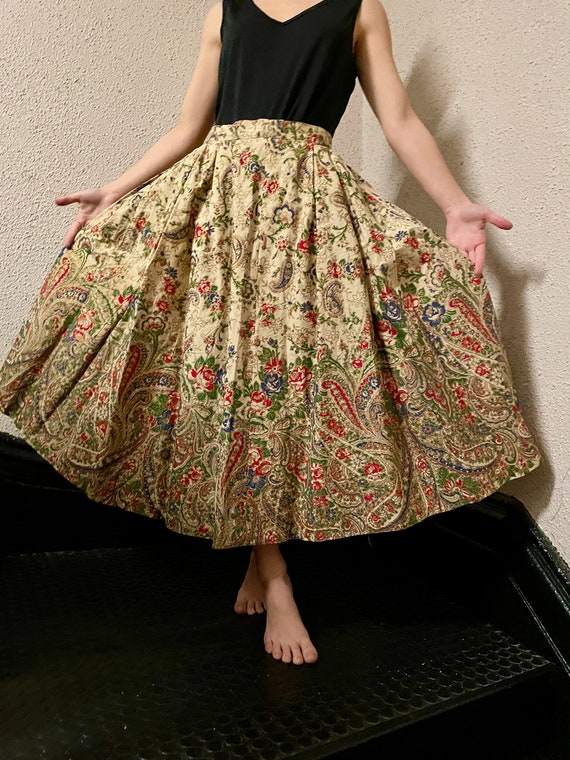 50s Hand-Painted Circle Skirt. floral and paisley… - image 3