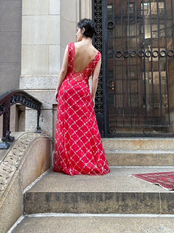 30's red Organza gown. printed of White and pink … - image 2