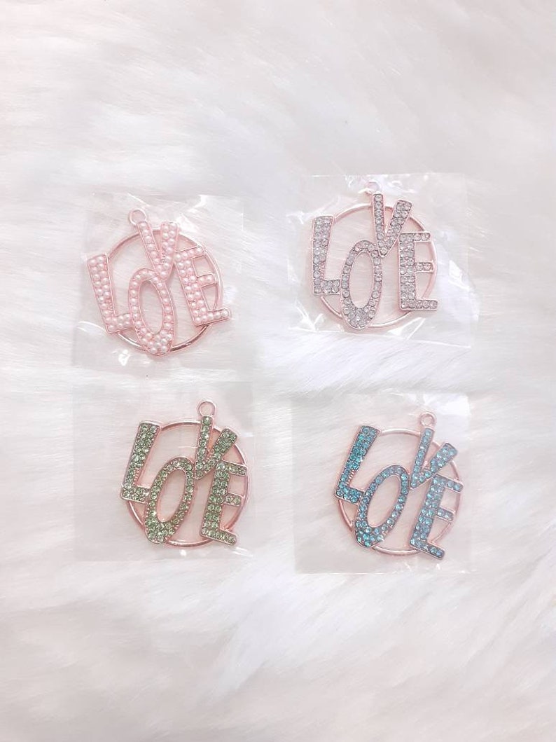 33\u00d733mm Rose Gold Tone 1 Beautiful Love Word Charm with RhinestonesAcrylic Pearls