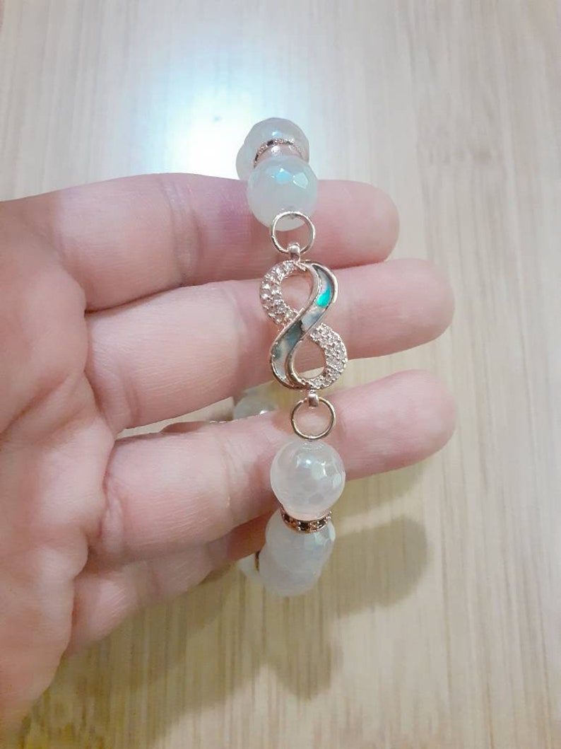 Single Size 6.5 Beautiful 10mm White Faceted Electroplated Agate Beads Bracelet with Rose Gold Accents Beaded Bracelet for Women 1