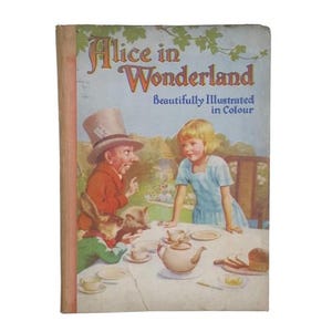 Alice In Wonderland van Lewis Carroll - Juvenile Productions