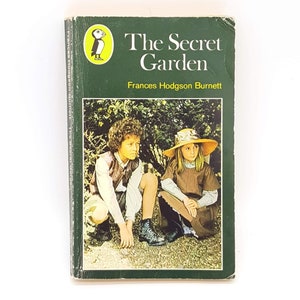 Penguin Book: The Secret Garden by Frances Hodgson Burnett