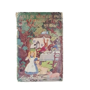 Alice in Wonderland & Through the Looking Glass by Lewis Carroll
