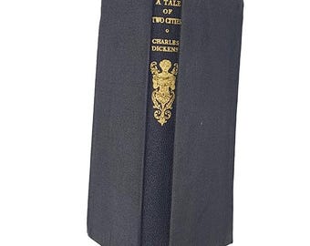 Charles Dickens' A Tale of Two Cities - Collins