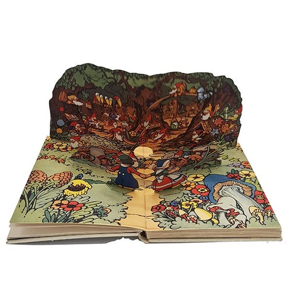 希少 MICKEY'S POP-UP BOOK OF Mickey Mouse Presents His Silly Symphonies: Babes in the Woods