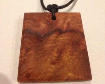 Collier en bois - collier à pendentif en bois - aromathérapie collier - collier en bois fait main - fait à la main collier - collier Chunky - diffuseur d’huiles