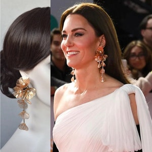 Royalty Replica Catherine Princess of Wales Dramatic Floral Gold Metallic and Crystal Floral 2023 BAFTA Earrings (Sparkle-3413)