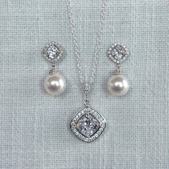 Your Choice Pearl Colour -- Cushion Cut Square Cubic Zirconia CZ and Swarovski Pearl Bridal Necklace and Earrings Set, Wedding (Pearl-883)