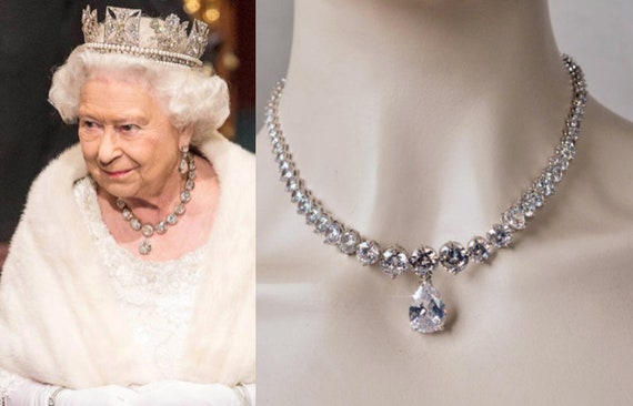 Sparkling Crown Round Necklaces For Queen Sparkling Crown Round Necklaces For Queen