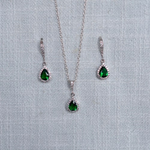 Delicate Small Classic Emerald Green Cubic Zirconia CZ Teardrop Halo Dangle Bridal Earrings and Necklace Set Wedding (Sparkle-3209)