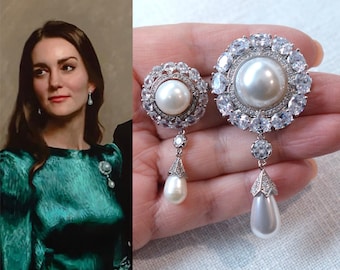 Royalty Replica Catherine Princess of Wales The Cambridge Pearl Brooch, S or LG Silver or Goldtone, CZ FW or Simulated Pearl (Sparkle-3399)