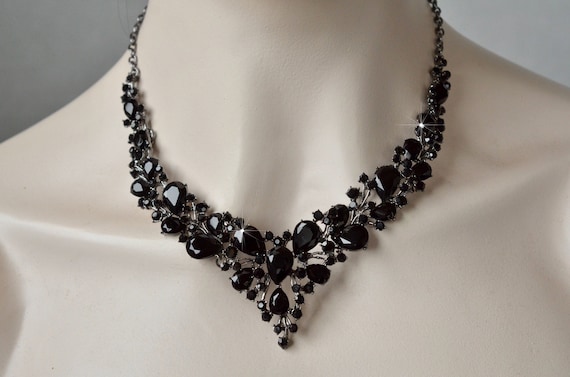 Black fancy necklace best sale