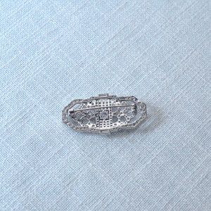 Royalty Replica Catherine, Princess of Wales, Cubic Zirconia CZ, Silvertone Brooch Sparkle-3420 image 3