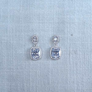 Silver or Gold Royalty Replica Catherine Princess of Wales CLEAR Cushion Cut CZ Bridal Drop Dangle Earrings, Wedding Sparkle-3379 image 4