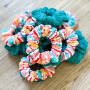 Candy Stripe 2PC Towel Scrunchie Pack
