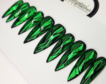 Emerald Green Press on nails, Stiletto Fake Nails, Black hand painted false nails, glue on nails, Acrylic nails, shattered glass press ons