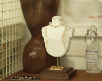 Miniature French Dress Form – Vintage Torso Bust Display for Dollhouse Craft Decor (1:12 Scale)