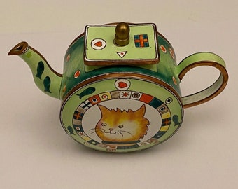 Trade Plus Aid Fish and Cat Green Teapot Hand paint Enamel Limited Edition Collectable