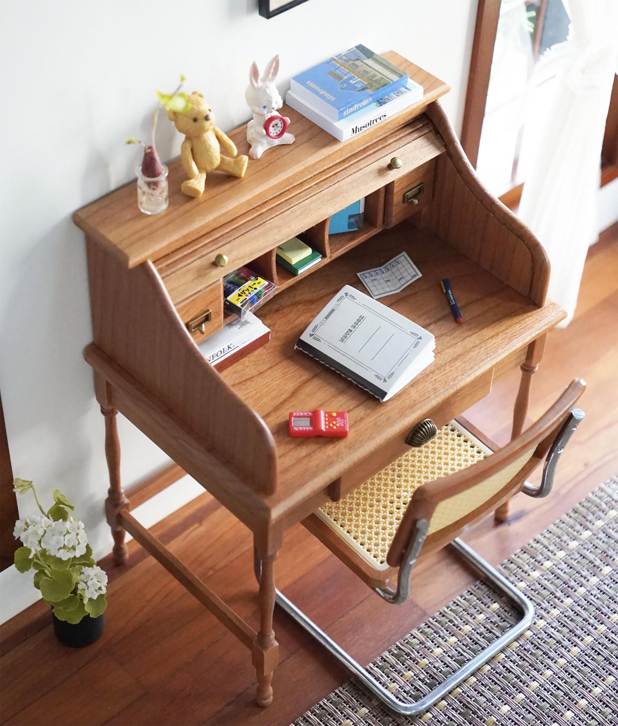 ドールハウス　ROLL TOP DESK Handmade 1:6 Scale Dollhouse Roll Top Desk, Miniature Wooden