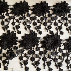 Craftuneed 1.5 Meter Black Floral Embroidered Lace Trim sew on lace trimming with Dangling Details