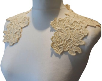 Dark Ivory Cotton Floral Lace Collar Applique: Vintage Style Motif
