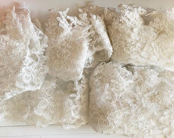 Paquete de ribetes de encaje floral bordado en marfil: adorno para novias (15,8 metros de largo)