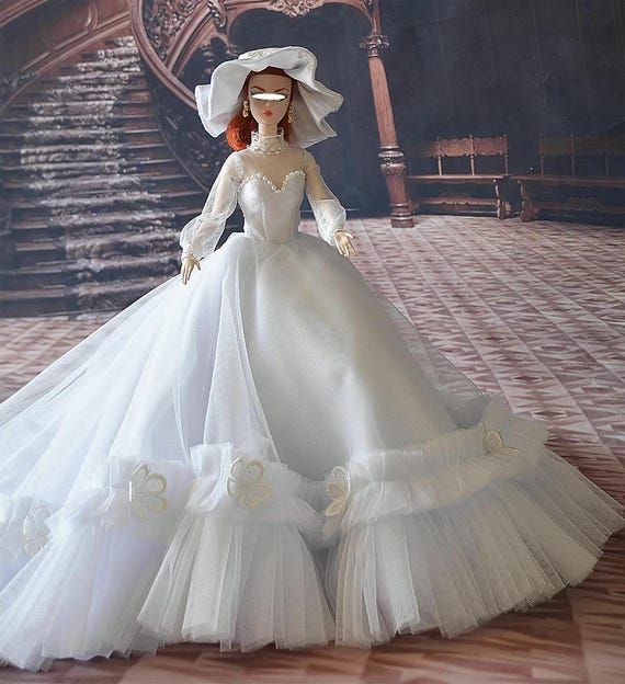 ミニチュアウェディングドレス24 : moin moin 1⁄24 ドールハウス ミニチュア 手作りキット