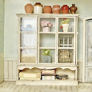 Vintage Style Dollhouse Display Cabinet DIY Kit – 1/6 & 1/12 Scale Miniature Furniture Flat Pack (Unassembled)