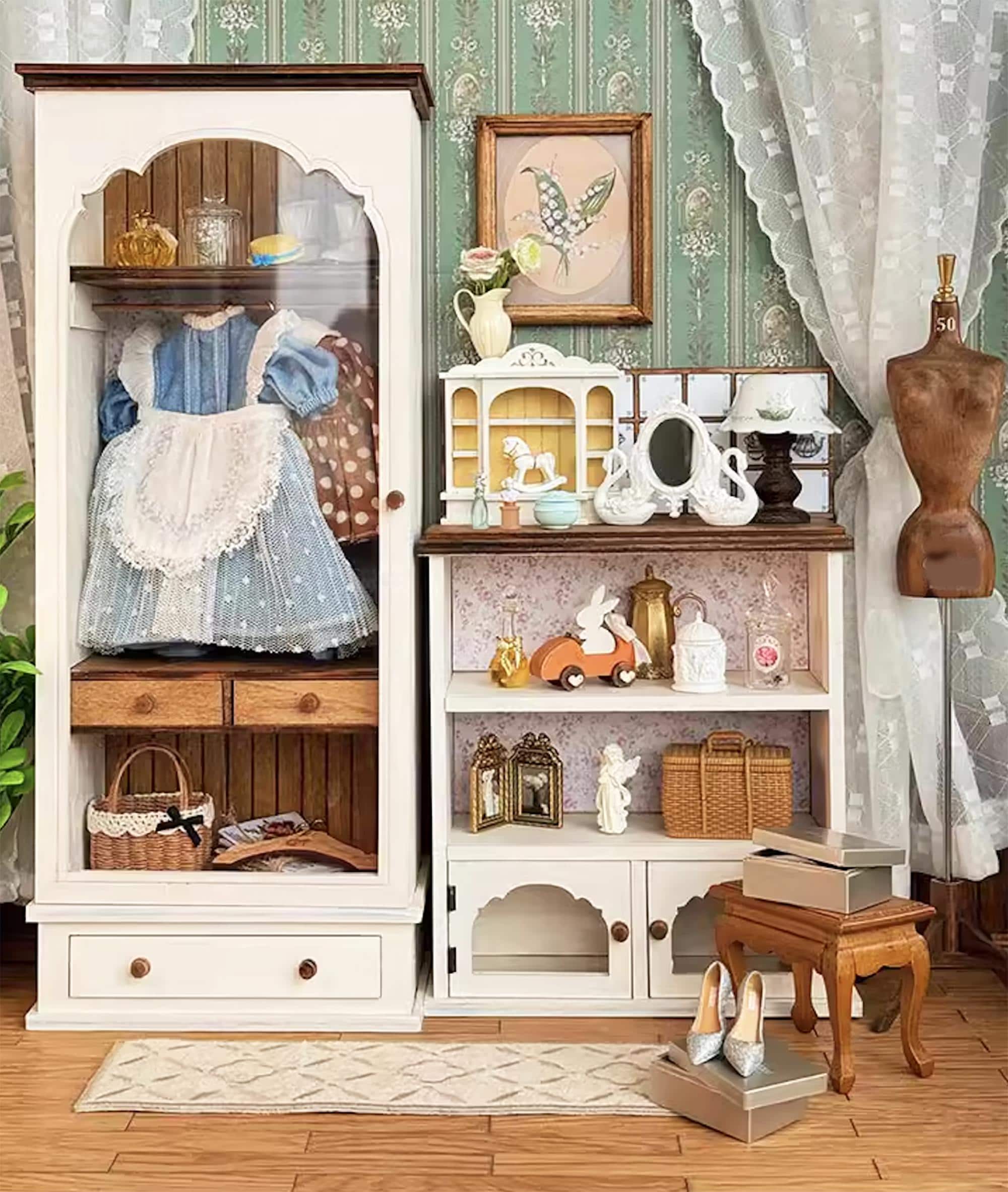 手作り1:6スケールのミニチュアドールハウスワードローブと