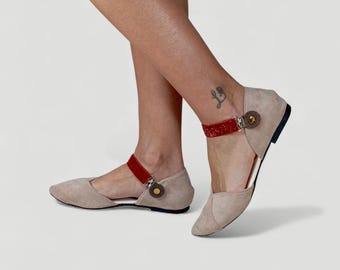 Red shoe straps: easy to adjust, put on, and take off in seconds; a stylish and comfortable accessory for flats and heels
