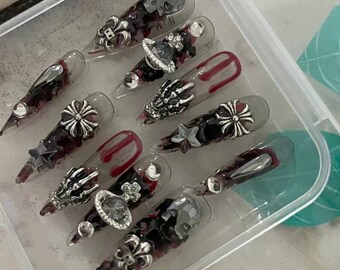 Dark Red Skull Press On Nails/ The Queen of Spades Fake Nails/ Bloody Halloween Press Ons/Spooky Nails/ Party Nails/ Queen Nails#157