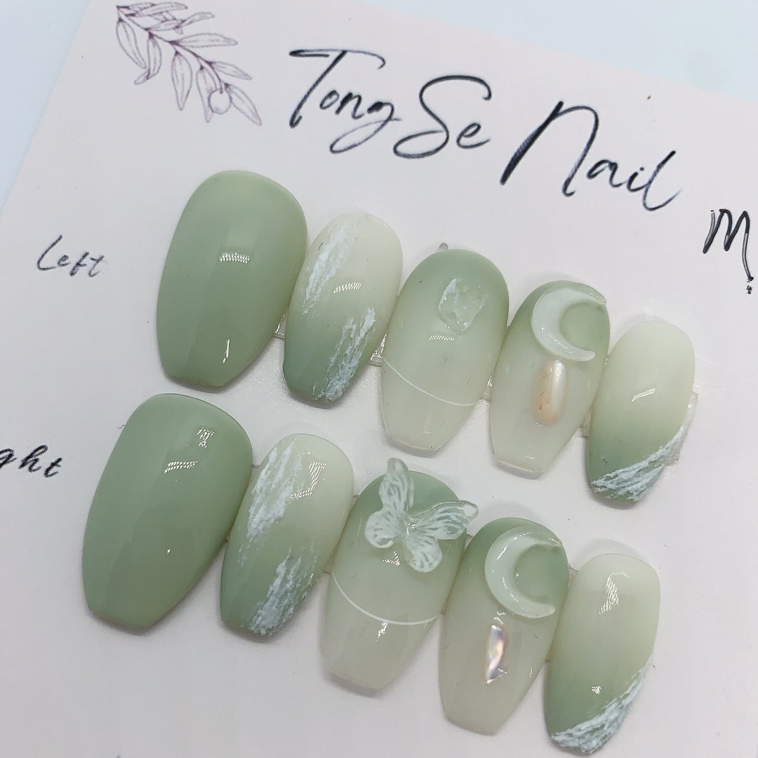 Crescent Press on Nails/ Light Green and White Color and White Crescent ...