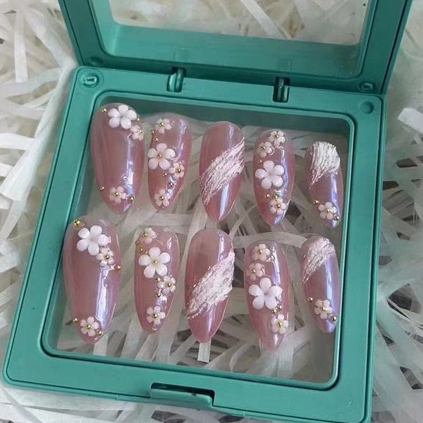 Aurora White Daisy Press On Nails/ Glitter Daisy Nails/ Princess Nails/Cute White Nails/ White Floral Nails/ Fairy Nails #8