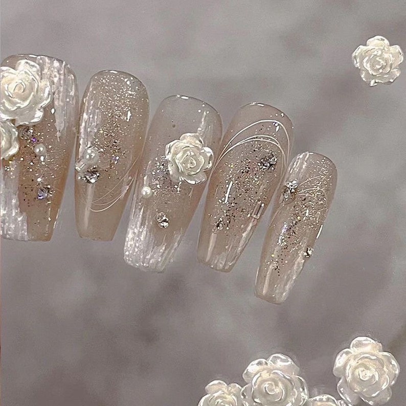 White Aesthetic Camellia Press on Nails/ Glitter Camellia - Etsy