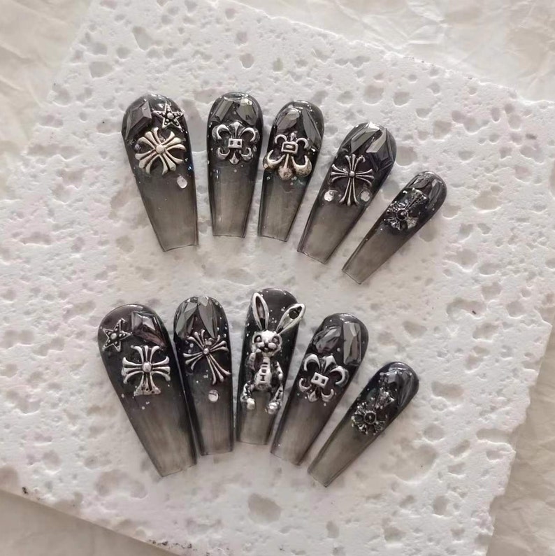 Ombre Black and Silver Bunny Gothic Press on Nails/ Metal - Etsy