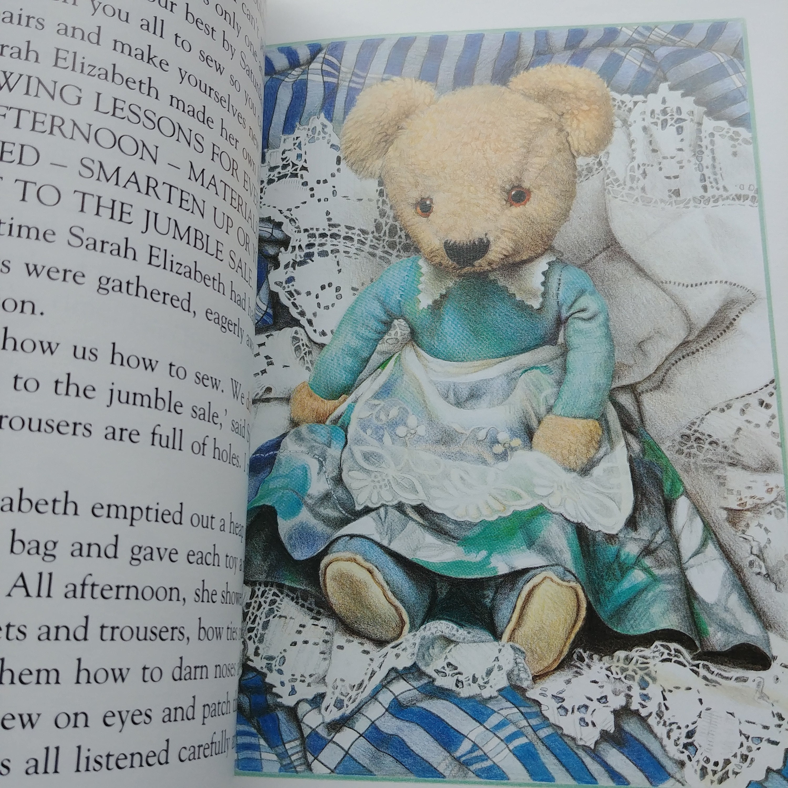 Royal Doulton Old Bear and Friends by Jane Hisseys Ruff's