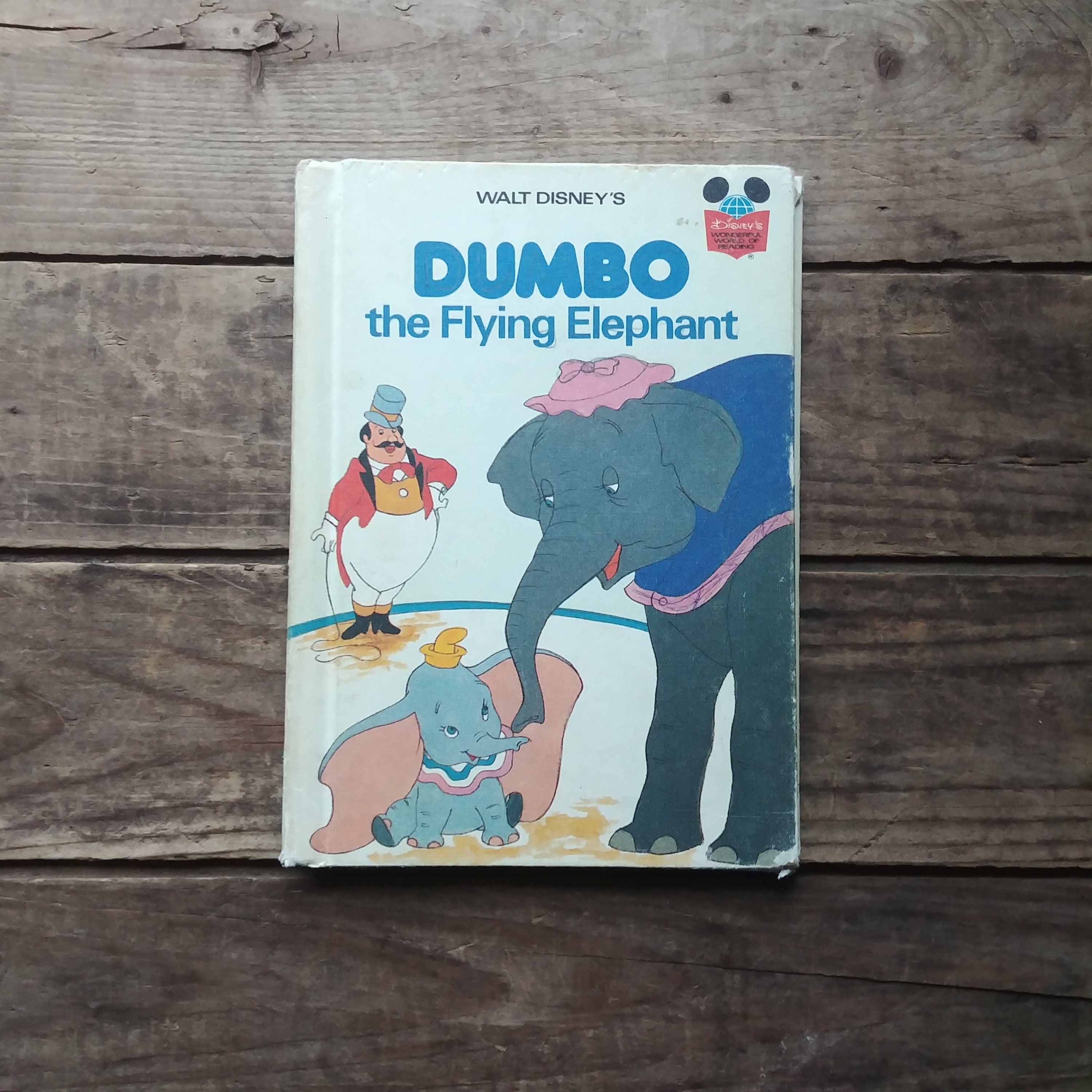walt-disney-dumbo-boek-3-book-dumbo-s-day-at-the-circus