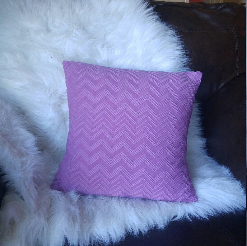 magenta cushion cover dorm decor Mauve textured pillow cover girl/'s room