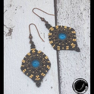 Dangling earrings with beads and swarovski crystals