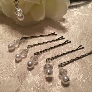Set 8 Pearl and beads bobby pins,Bridal hair accessory,Bridal Bobby pins, Bridal hair accessory, Bridal Party Hair accessory,Dangling pearl