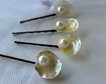 Handmade resin HAIR JEWELRY PIN STICK PICK spotted sea SHELL in WHITE resin new Handmade resin HAIR JEWELRY PIN STICK PICK spotted sea SHELL in WHITE resin new